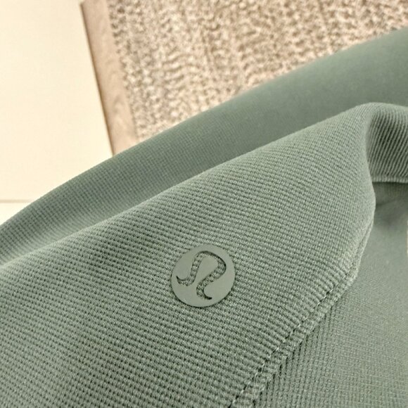 Lululemon Sojourn Jacket - Smoked Spruce (Green) - Medium (M) Men’s - Picture 4 of 10